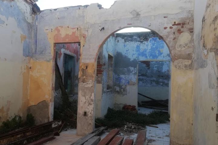 Callejones y casas abandonadas – Foto Luis Juárez J