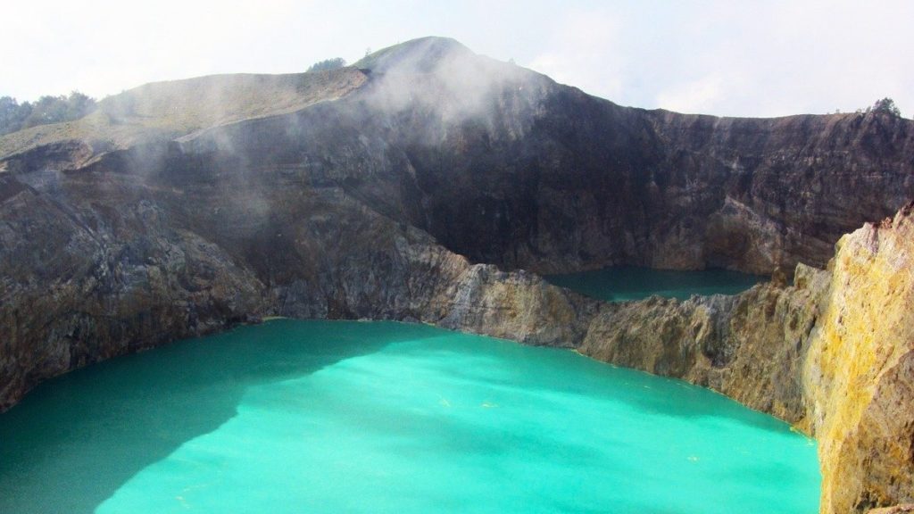 Lagos cambiantes del Volcán Kelimutu. Foto: Jane Francisca