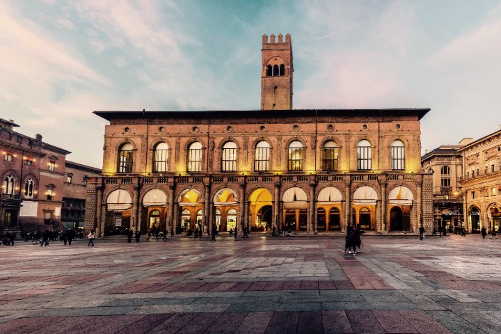 Piazza Maggiore. Foto: Wikimedia Commons