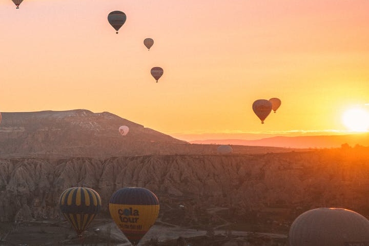 Disfruta del cielo en globo en Turquía. Foto: Taryn Elliot