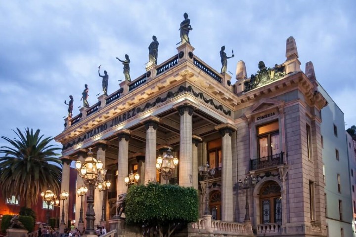 El diseño del Teatro Juárez maravilla a quien lo admire. Foto: Sitio Web