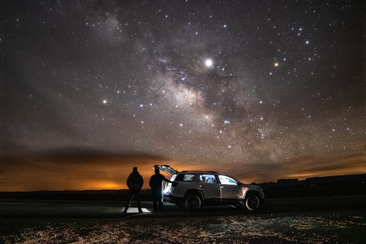 Observación de cielos oscuros de Arizona. Foto: JT ASTK