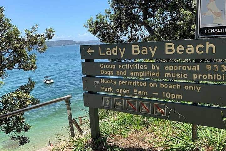 Lady-Bay-Beach.-Foto-por-ladybaybeach