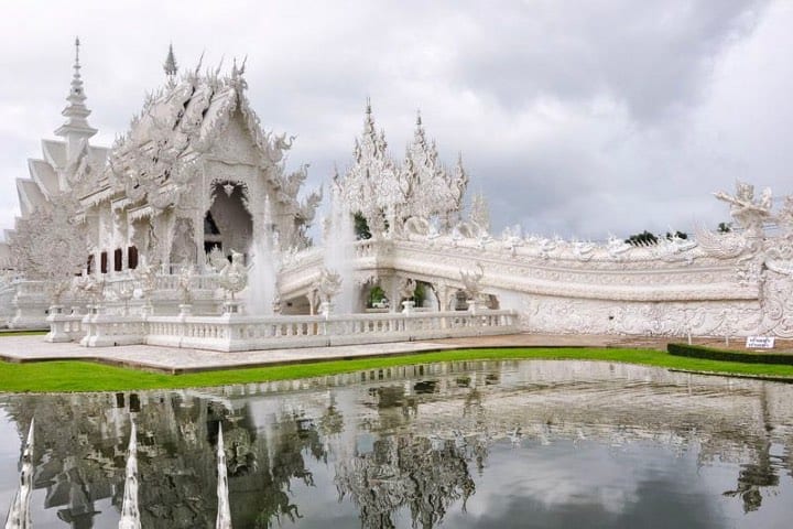 Templo-Blanco-Foto-por-DeTailandia.com_
