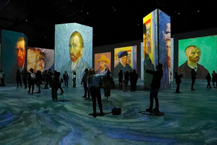 Experiencia Inmersiva de Van Gogh