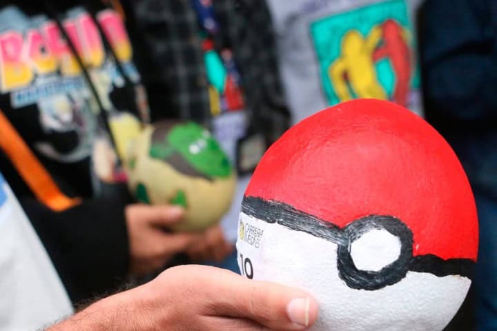 2. Melón decorado de Poké ball en la Carrera de Melones 2023. Foto - Diario de Xalapa