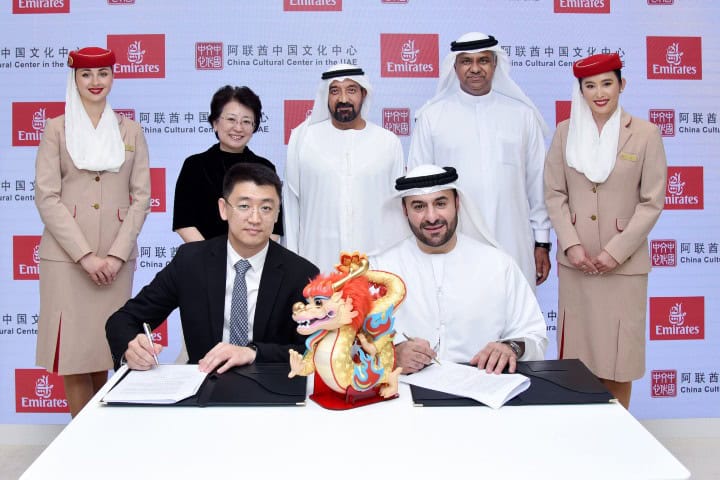 3. Emirates y el Centro Cultural de China firman contrato para fortalecer el turísmo asiático, 2024. Foto - Emiraes