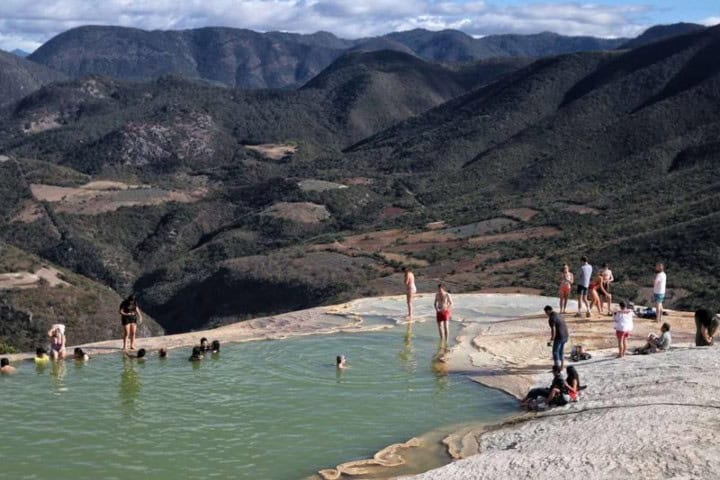 4. Hierve el agua. Foto - Excelsior