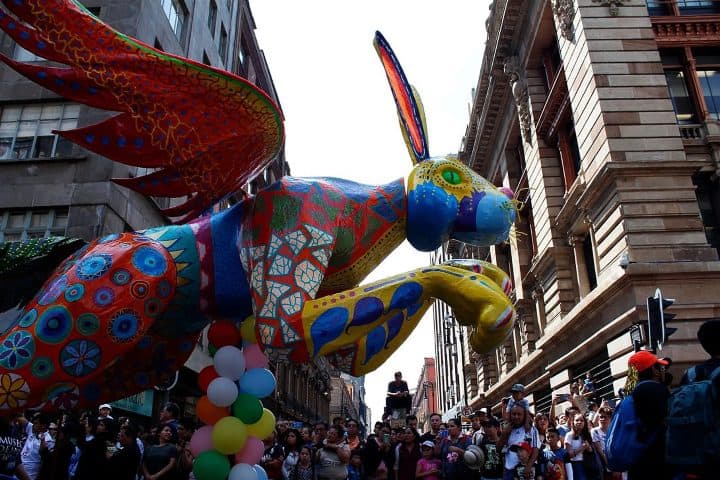 1. Desfile de Alebrijes 2023. Foto - Hola News