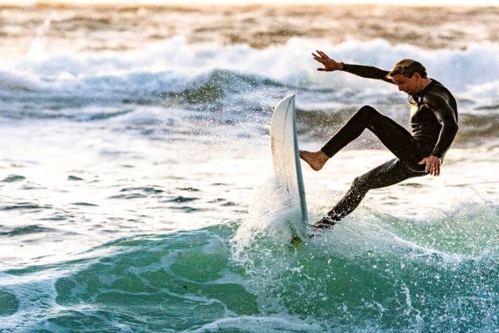 1. Surfista en Baja California Sur. Foto - Cobertura 360