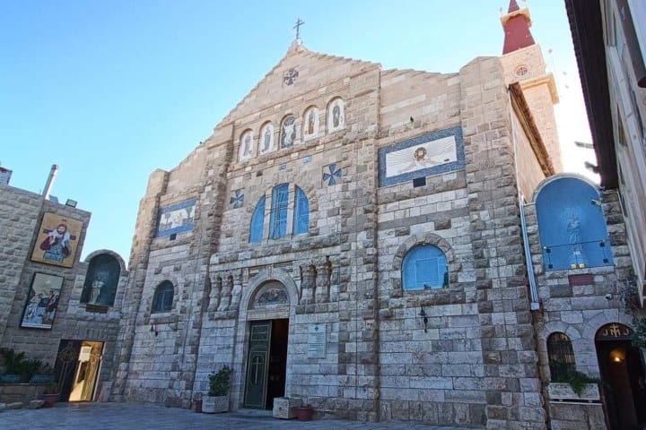 4. Iglesia de San Juan Bautista. Foto - La vida son dos viajes