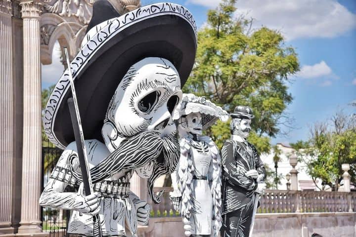 4. Personajes de Posada en el Festival Cultural de las Calaveras. Foto - vivaaguascalientes_ (Instagram)