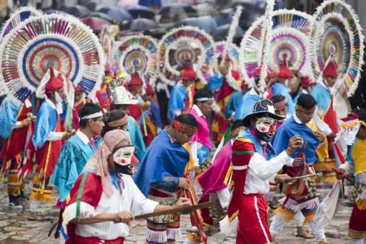 6. Fiestas del 4 de octubre en Cuetzalan. Foto - lasillarota (Pinterest)