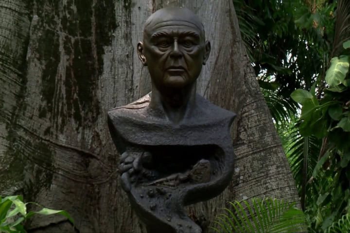 6. Busto de Carlos Pellicer en el Museo de la Venta, Tabasco. Foto - TVT Tabasco (YouTube)