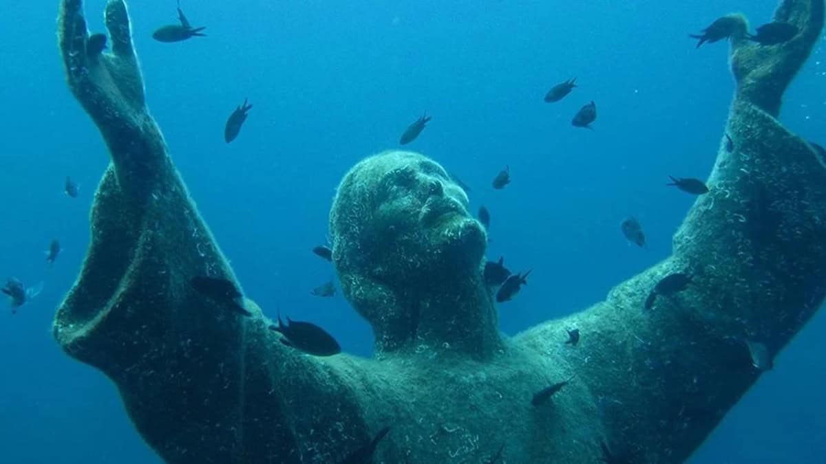 PORTADA CRISTO DEL ABISMO