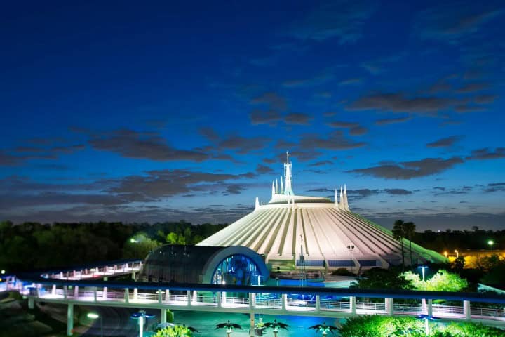 1. Space Mountain en Magic Kingdom. Foto - Kingdom Cuisine