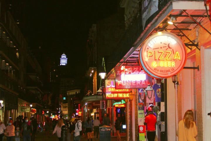 1. Bourbon Street. Foto - trabaja.xyz