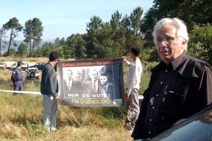 14. Policía acordonando la finca Benposta por deudas y corrupción. Foto - elDiario.es