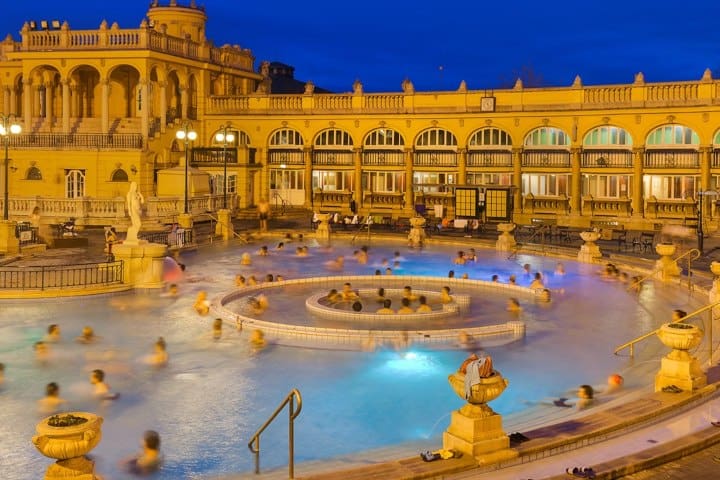 2. Balneario Széchenyi en Budapest. Foto - Budapest Baths Tickets