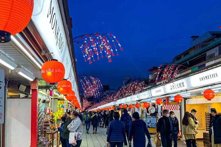 3. Calle comercial Nakamise-dori. Foto - tokyo tourists