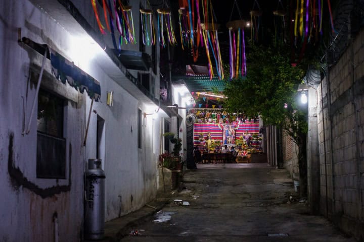 4. Santo esperando a ser visitado en casa, en la Fiesta Grande de Chiapa Corzo. Foto - Corama