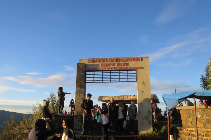 6. Mirador en el Monte Penanjakan, para ver el amanecer del Monte Bromo. Foto - estherleeblog (Blogger)