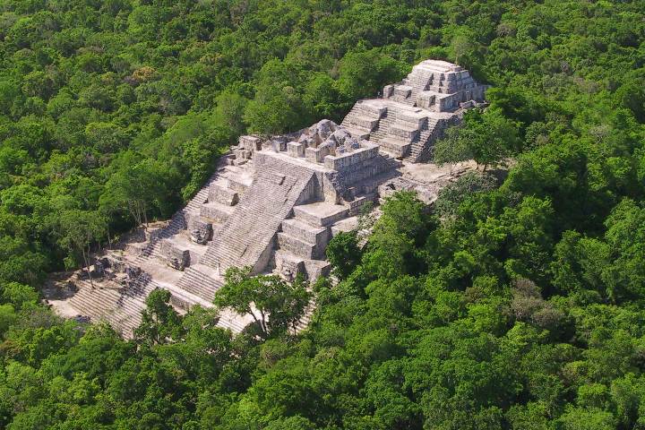 8. Zona arqueológica de Calakmul. Foto - INAH