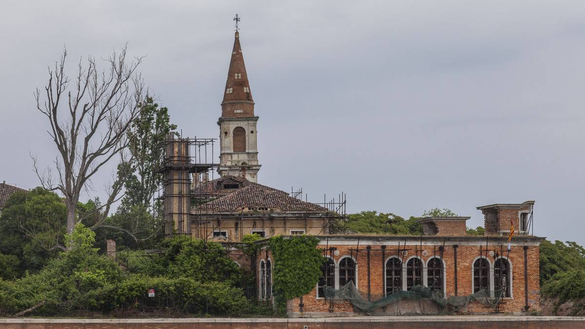 PORTADA ISLA POVEGLIA