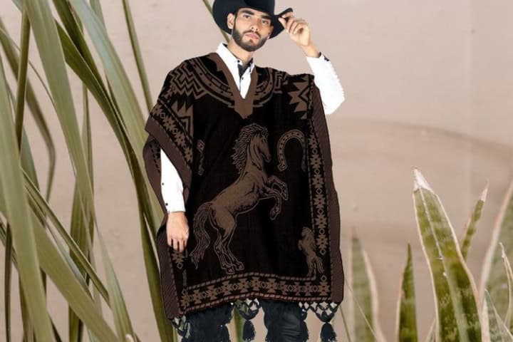 10. Poncho mexicano. Foto - MXArtesanalOficial (Etsy)