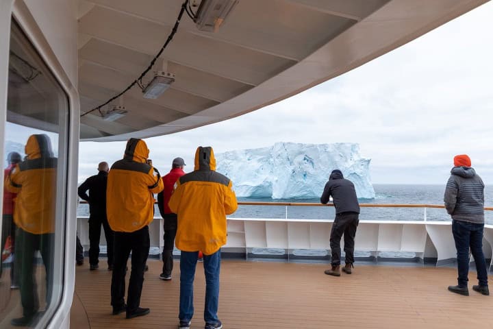 11. Huéspedes del Ultramarine. Foto - Especialistas en cruceros de expedición