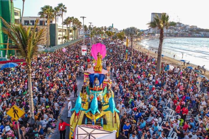 12. Desfile del carnaval. Foto - Noro