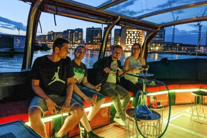 6. Viaje cannábico en bote por Ámsterdam. Foto - Powertraveller