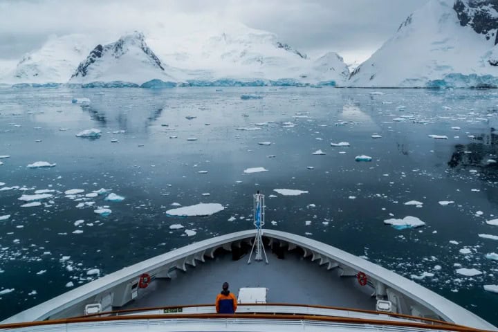 6. Cubierta del Ultramarine. Foto - Quark Expeditions