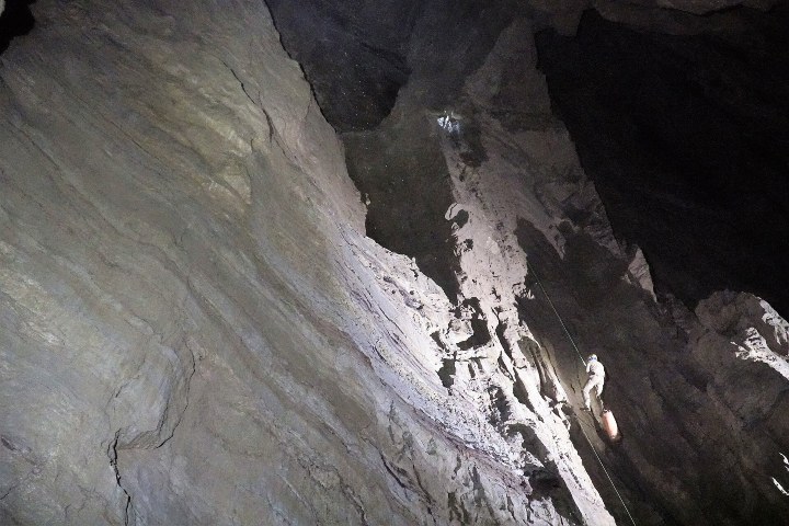 8. Cueva Veriovkina. Foto - Fundación Wikimedia