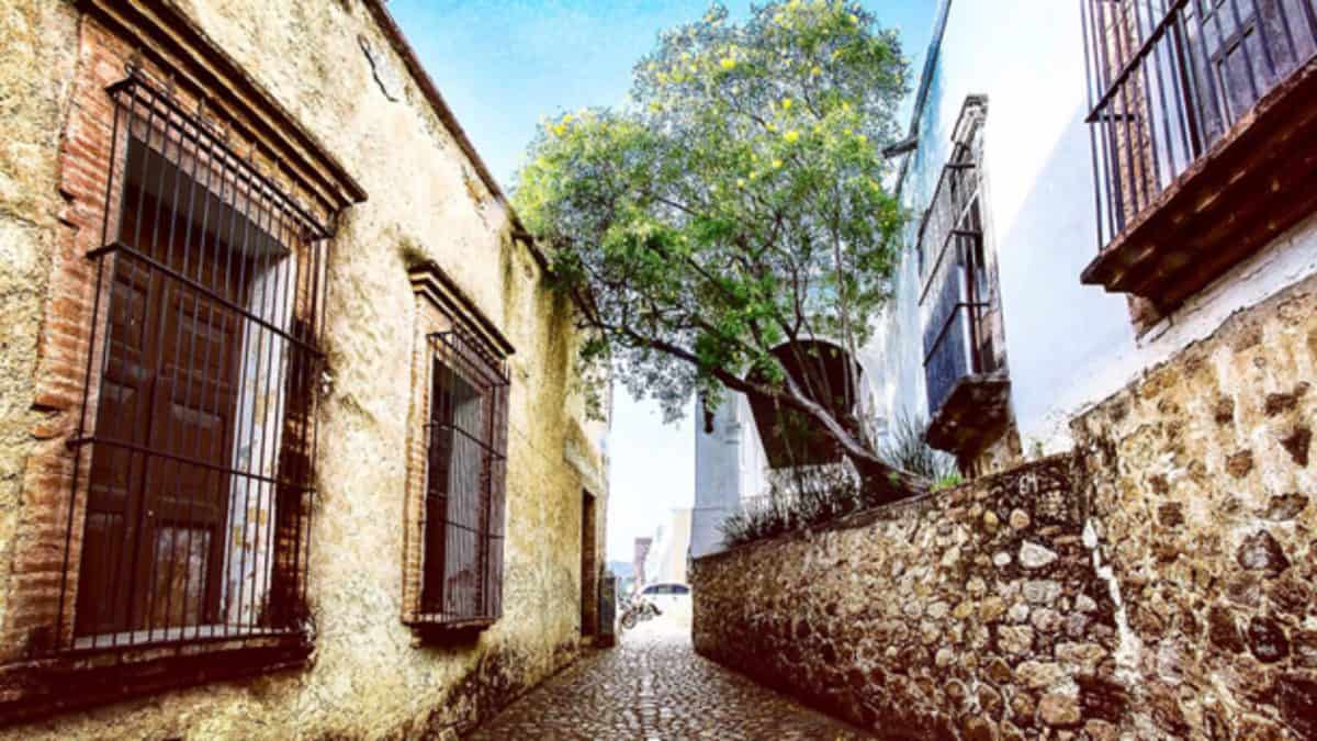 PORTADA EL CALLEJÓN DEL BESO SONORA