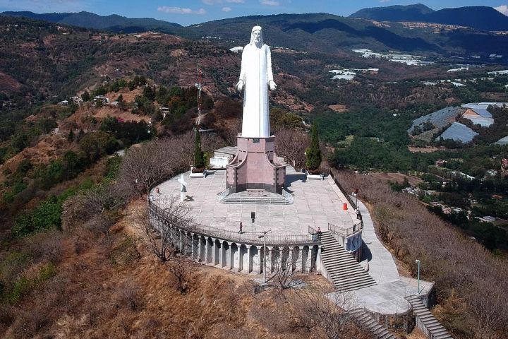 1. Monumento Cristo Rey de Tenancingo. Foto - UNIVERSIDAD IUEM (Facebook)