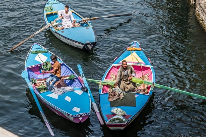 1. Vendedores del Río Nilo. Foto - Adventures in Wonderland
