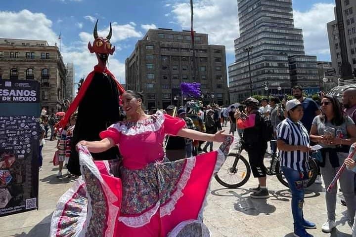 1. Desfile de artesanos 2024. Foto - Red De Artesanos Anahuac