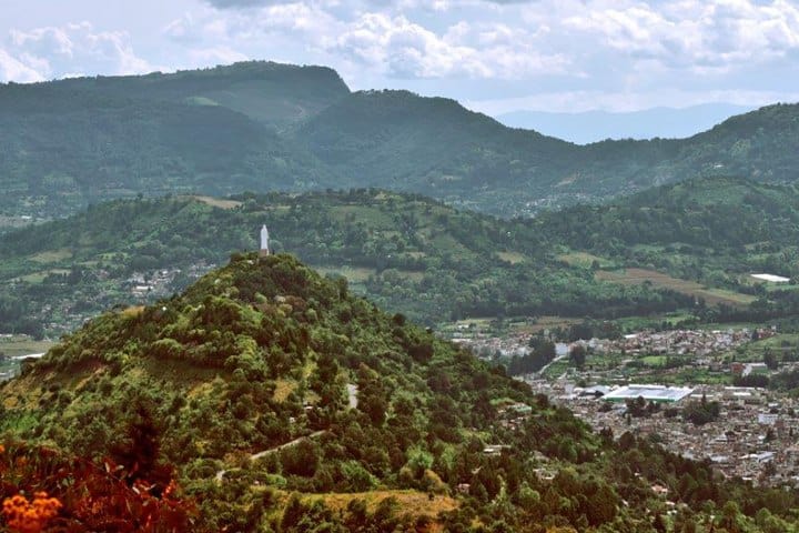 11. Cerro Tres Marías. Foto - plazachimalhuacan.mx