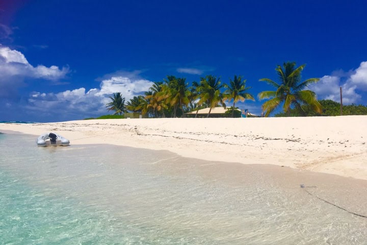 11. Cayos de Prickly Pear. Foto - Anguilla Tourist Board