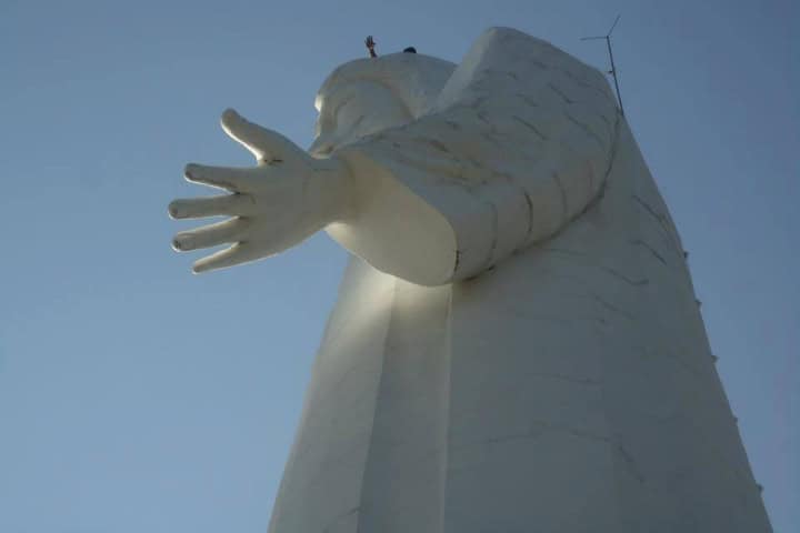 15. Monumento de Cristo Rey bajo una revisión. Foto - Monumento a Cristo Rey Tenancingo (Facebook)