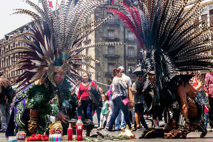 18. Limpias en el Zócalo. Foto - Morenita Experience