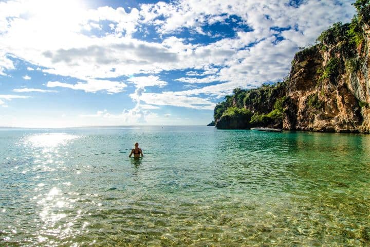 2. Little Bay en Anguilla. Foto - Uncommon Caribbean