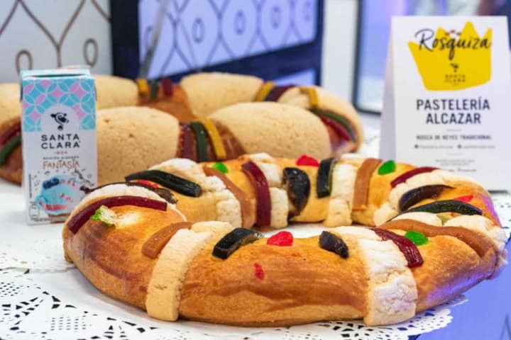 3. Rosca de reyes de Alcázar en la Rosquiza de Santa Clara. Foto - Gourmet de México