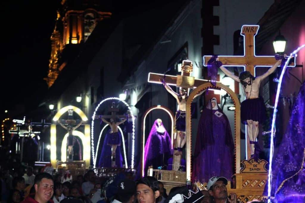 3. Procesión de los Cristos. Foto - Vive Maravatio