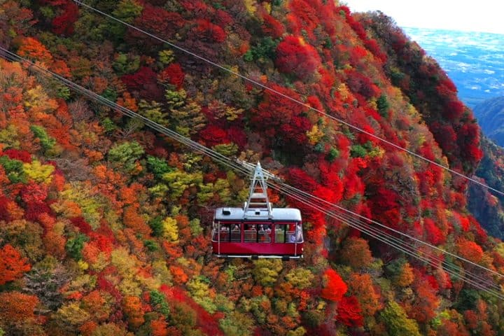 3. Unzen Ropeway. Foto - 雲仙ロープウェイ【公式】 (Teleférico Unzen [Oficial])