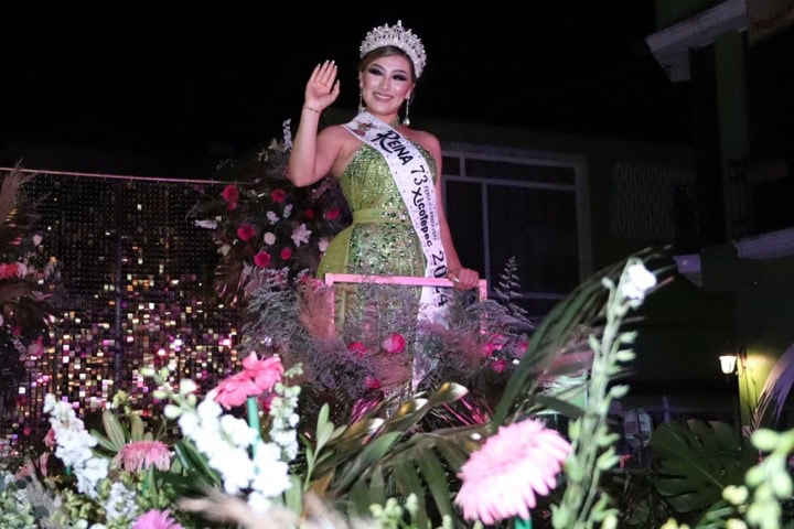 3. Reina de la Primavera en la Feria Regional de Primavera, 2024. Foto - Feria de la Primavera Xicotepec Oficial (Facebook)