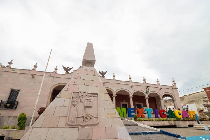 4. Monumento a la paleta. Foto - Recorriendo Mi Tierra (Facebook)