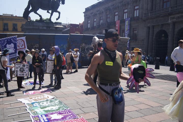 4. Banderines para el desfile. Foto - El Souvenir