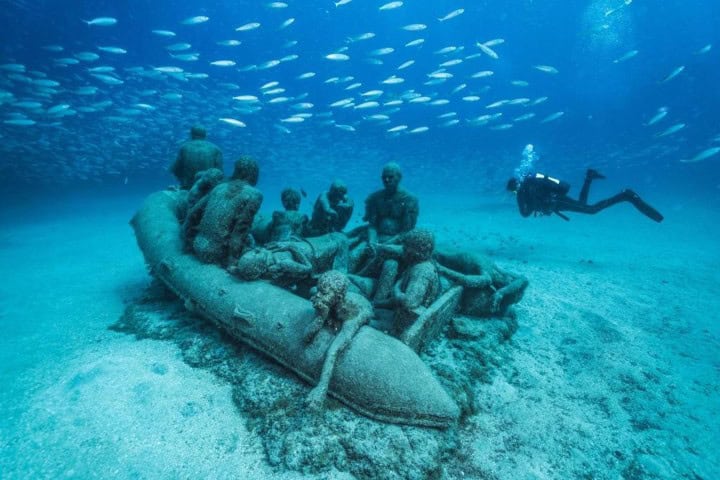 6. La Balsa de Lampedusa. Foto - La Provincia